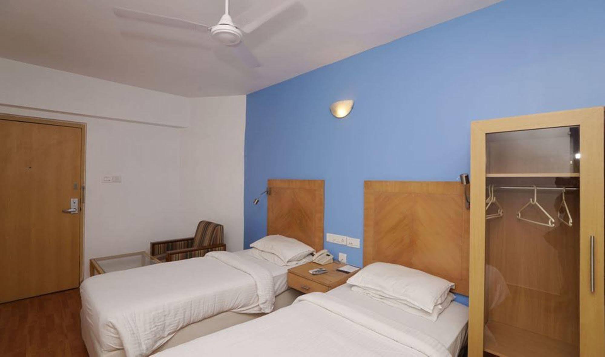 Hotel Marina Inn Egmore Madras Buitenkant foto
